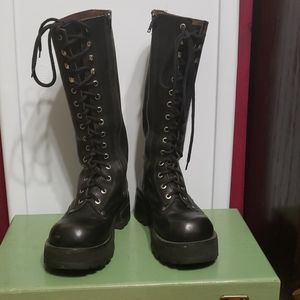 Goth Cyber Punk Stompin 90s Vintage Boots